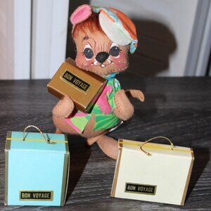 Annalee Doll Mobilitee BON VOYAGE Girl Mouse